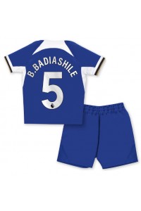 Chelsea Benoit Badiashile #5 Jalkapallovaatteet Lasten Kotipeliasu 2023-24 Lyhythihainen (+ Lyhyet housut)